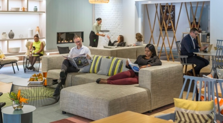 Holiday Inn Auckland Airport's newly refurbished public spaces